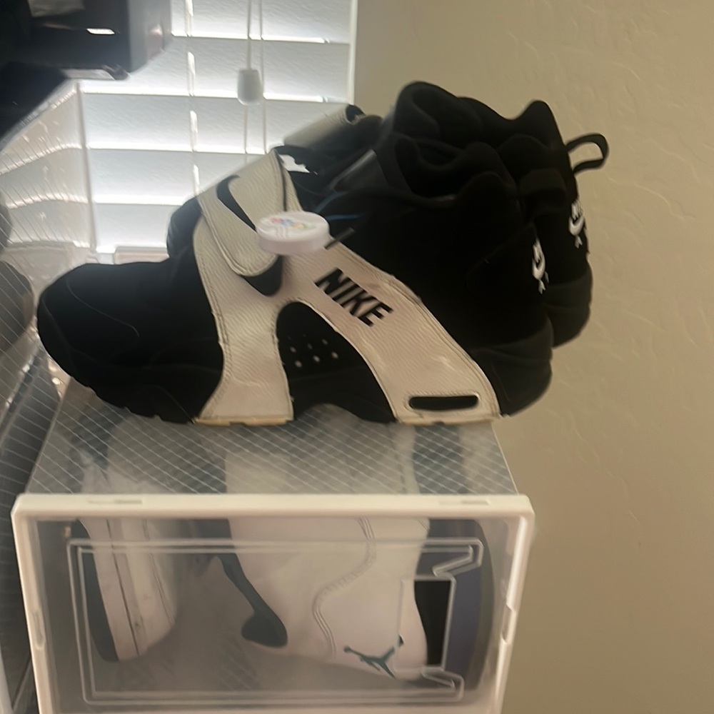 Bruce Smith Nike Air Veer. so hard to find black 10.5